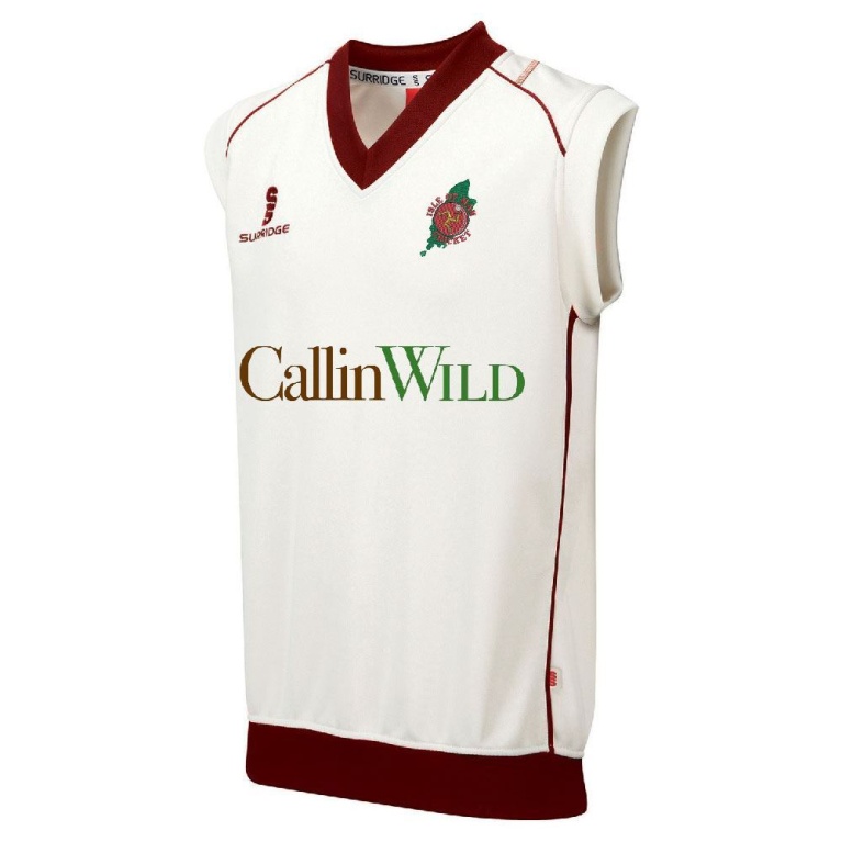 ISLE OF MAN CA - SLEEVELESS SWEATER